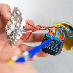 Двойно Wi-Fi реле възможност за управление на ролетни щори | RepairPC